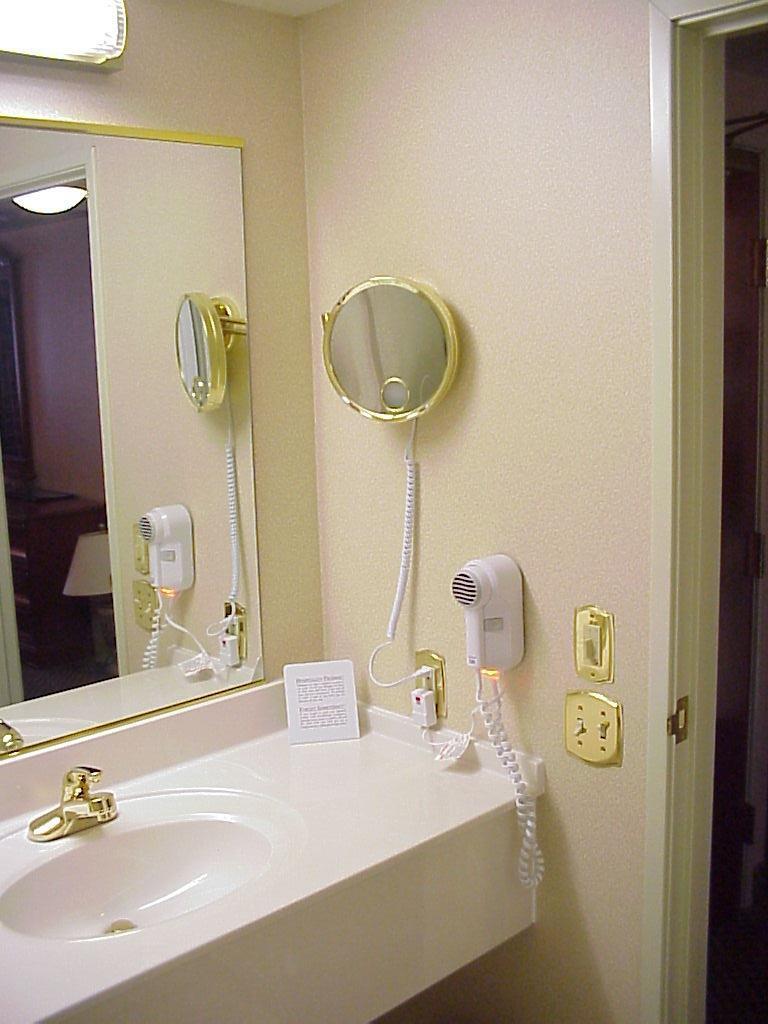 The Plaza Hotel & Suites Winona Oda fotoğraf